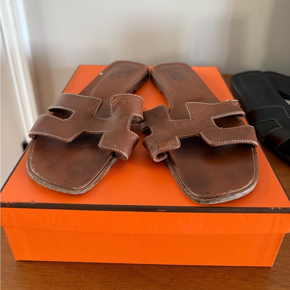 Hermes Oran 41 Brown Leather Sandals